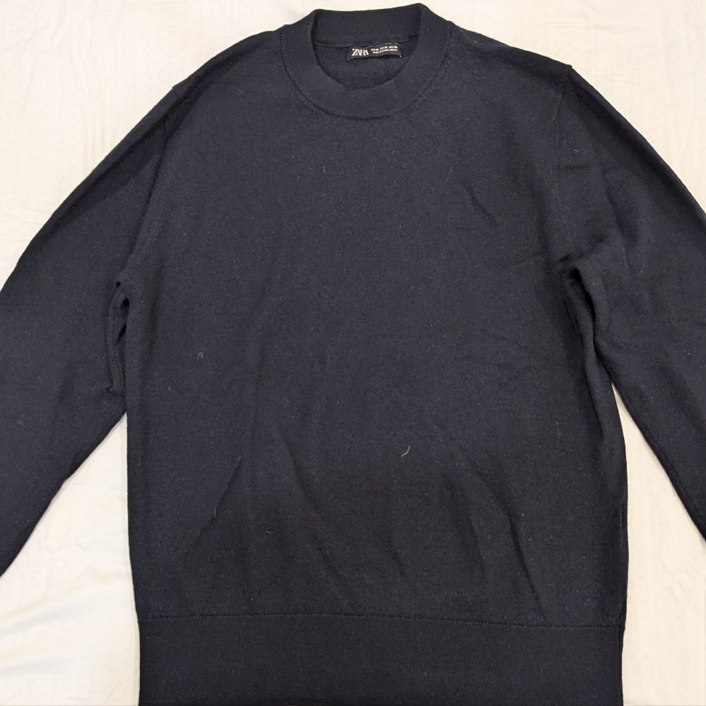 Zara Men's Navy Blue Crewneck Sweater/Pullover